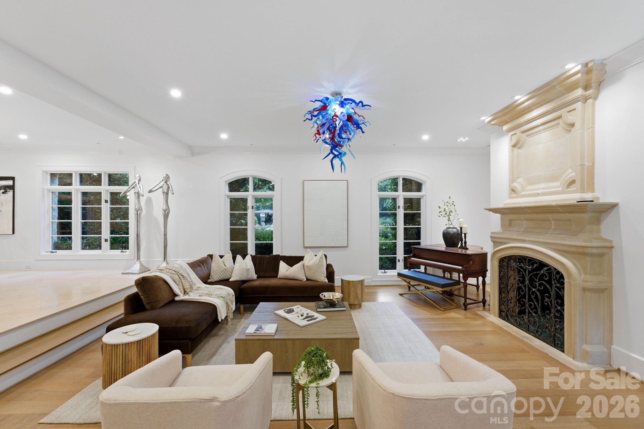 4231 Fox Brook Lane, Charlotte, photo 7 of 8