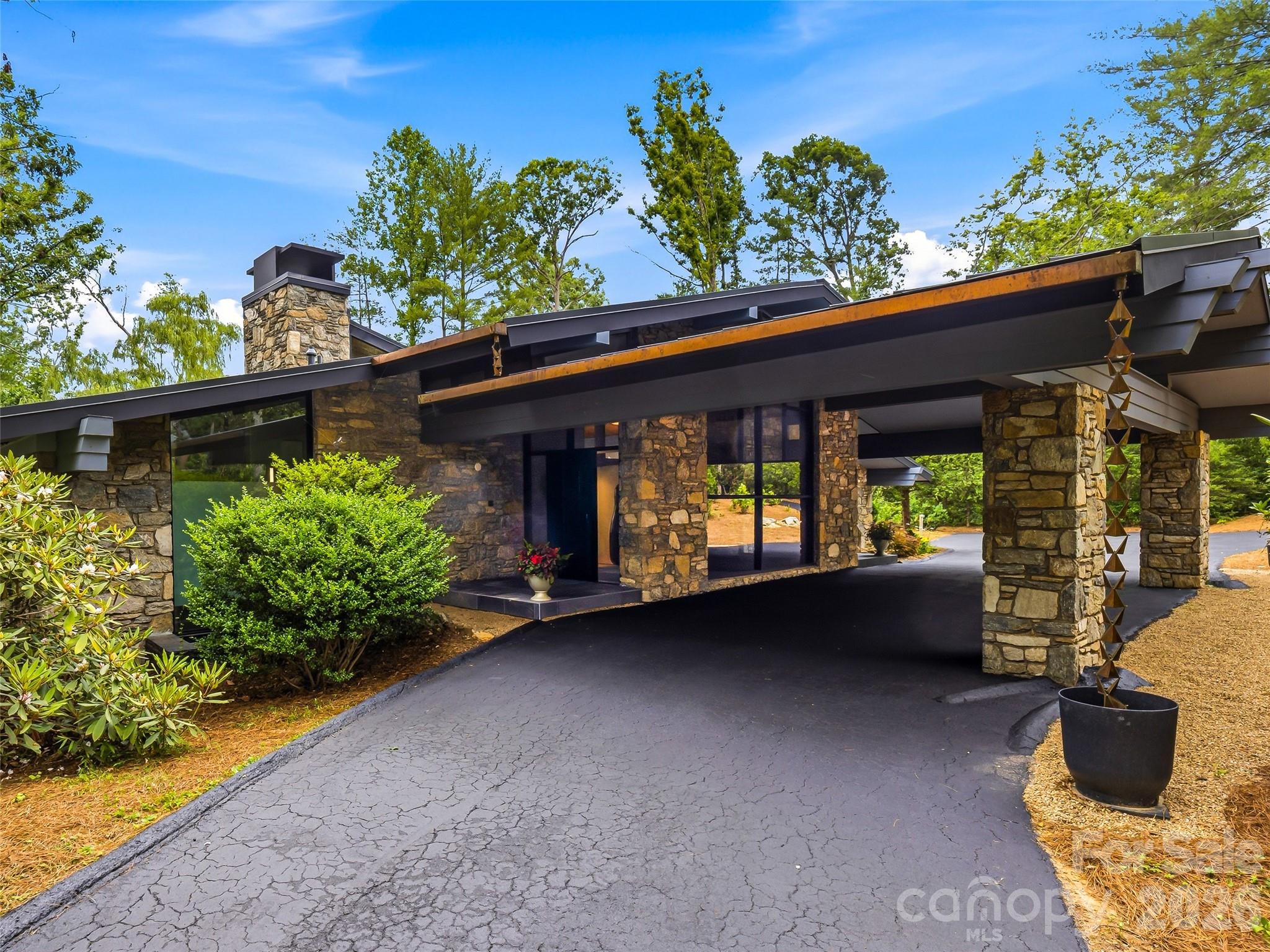 3 Holly Hill Road, Biltmore Forest, photo 4 of 8