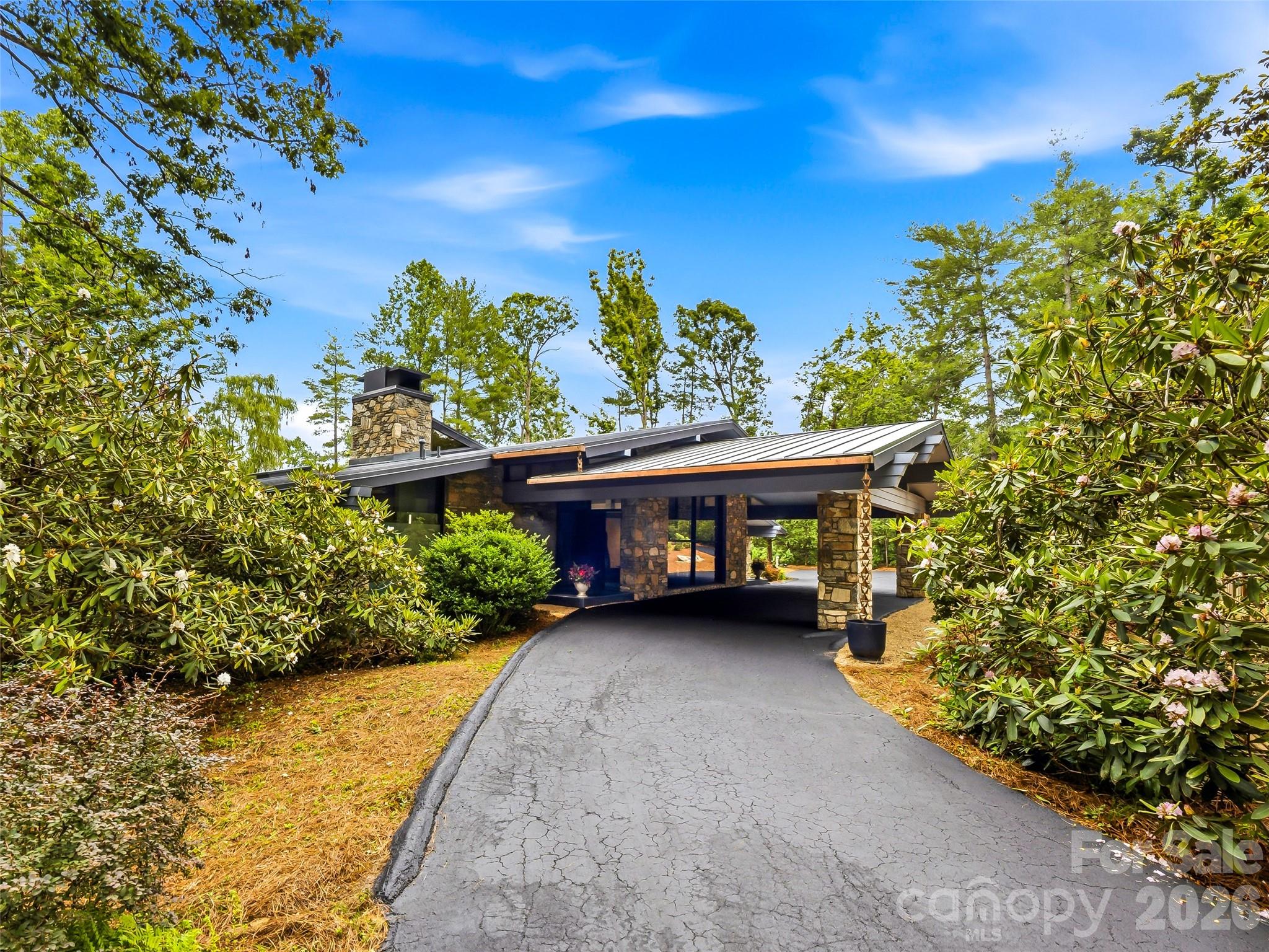 3 Holly Hill Road, Biltmore Forest, photo 8 of 8