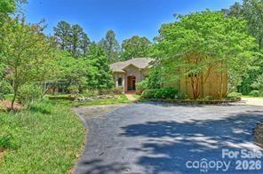 8680 Hills Dell Drive, Concord, photo 5 of 8