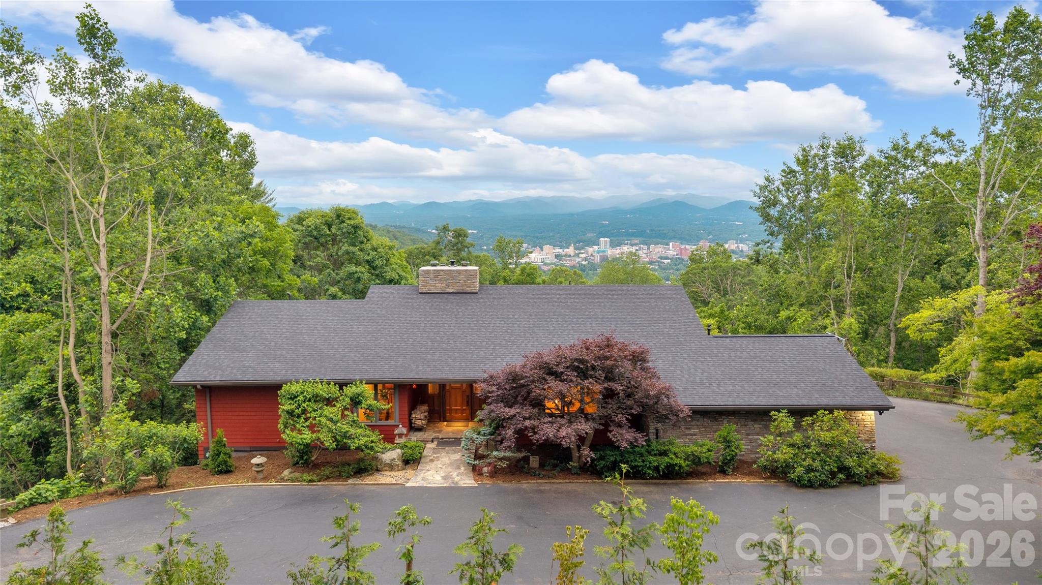 24 Westhaven Drive, Asheville, photo 3 of 8