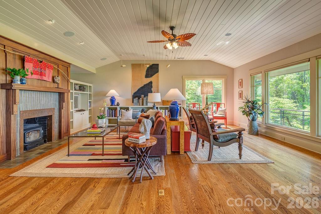 24 Westhaven Drive, Asheville, photo 8 of 8