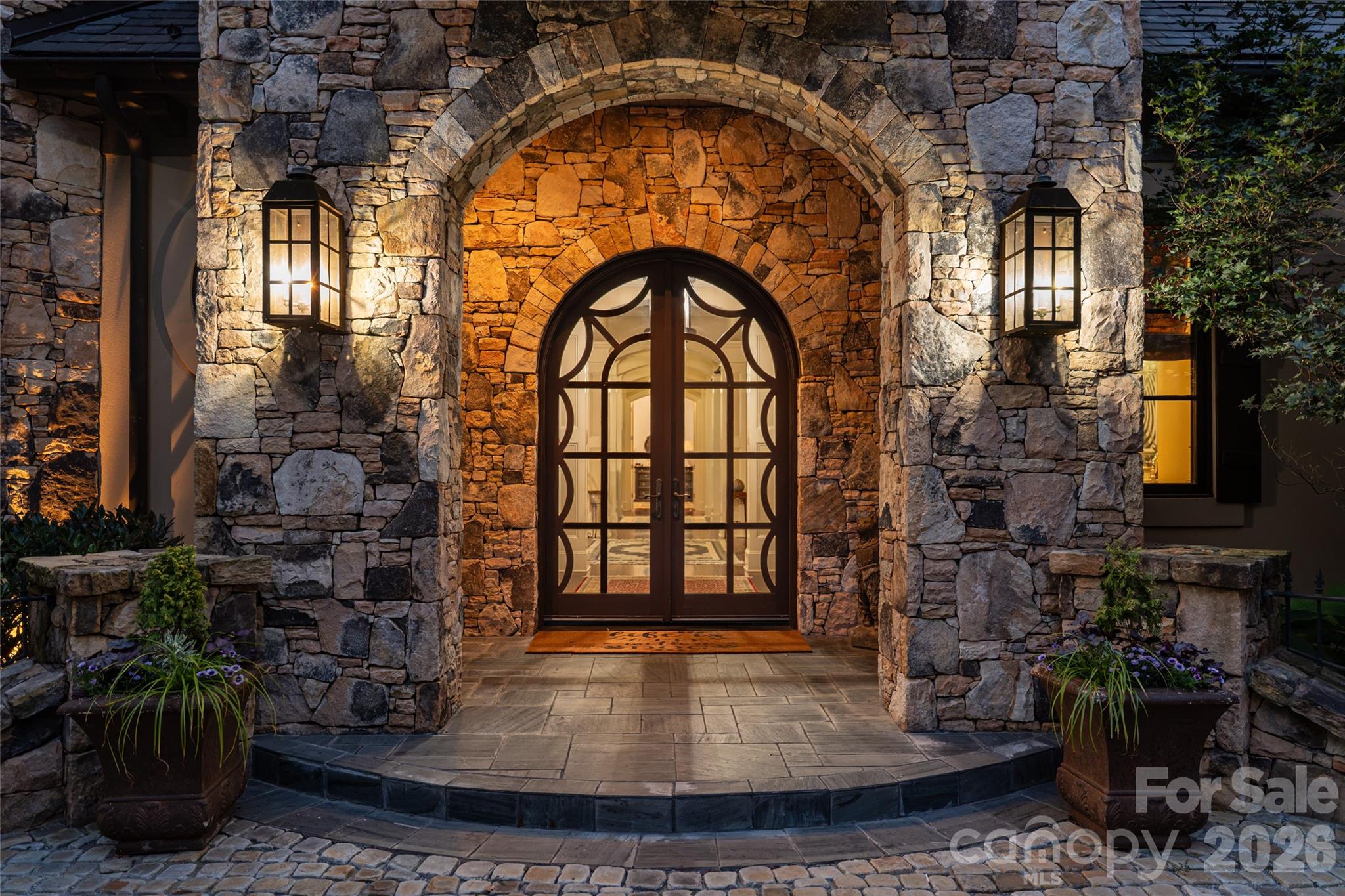 204 Secluded Hills Lane, Arden, photo 2 of 8