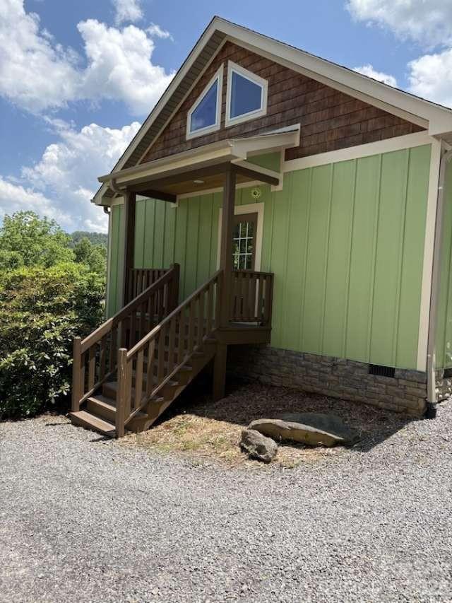 260 Bull Creek Road, Asheville, photo 3 of 8