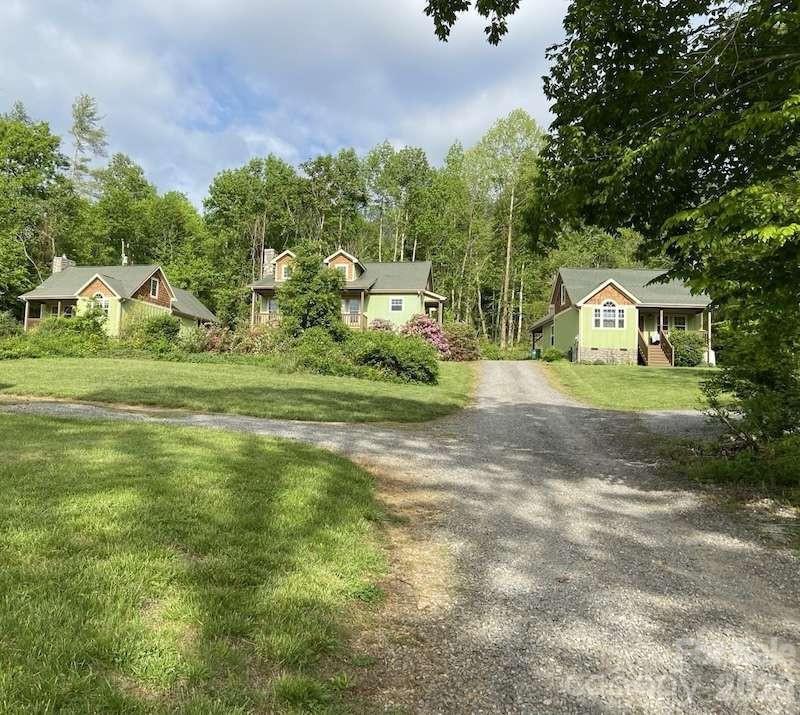 260 Bull Creek Road, Asheville, photo 1 of 8