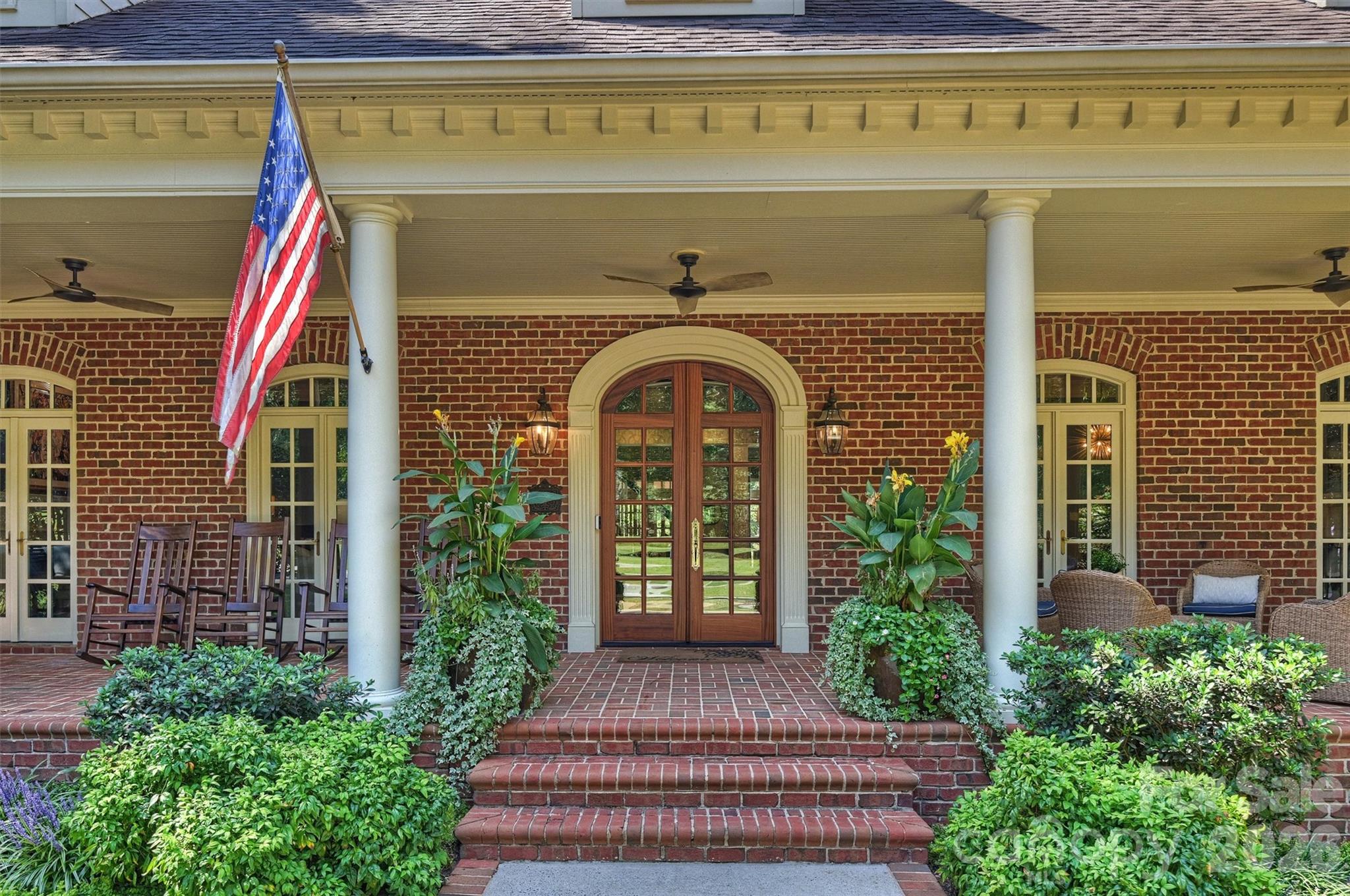 2115 Foxcroft Woods Lane, Charlotte, photo 6 of 8