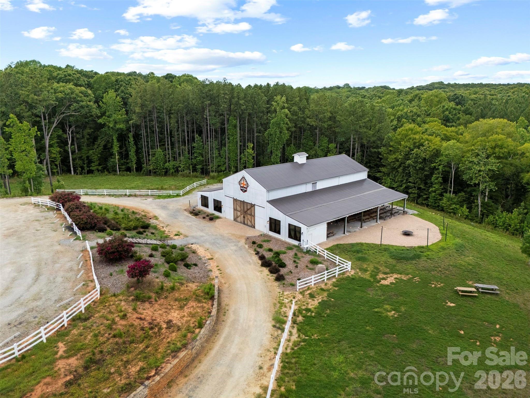 8178 Island Point Road, Sherrills Ford, photo 4 of 8