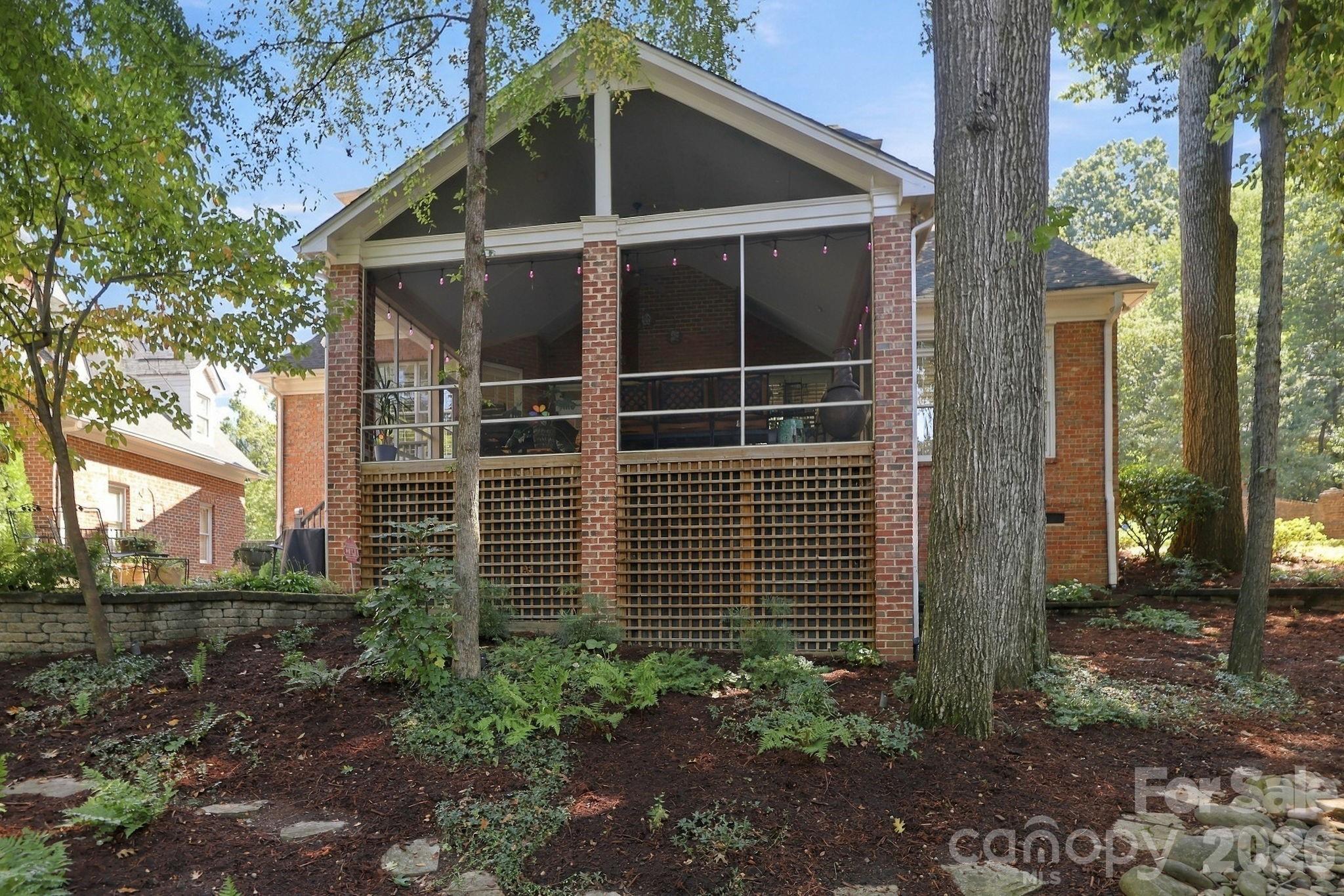 3716 Eastover Hills Court, Charlotte, photo 5 of 8
