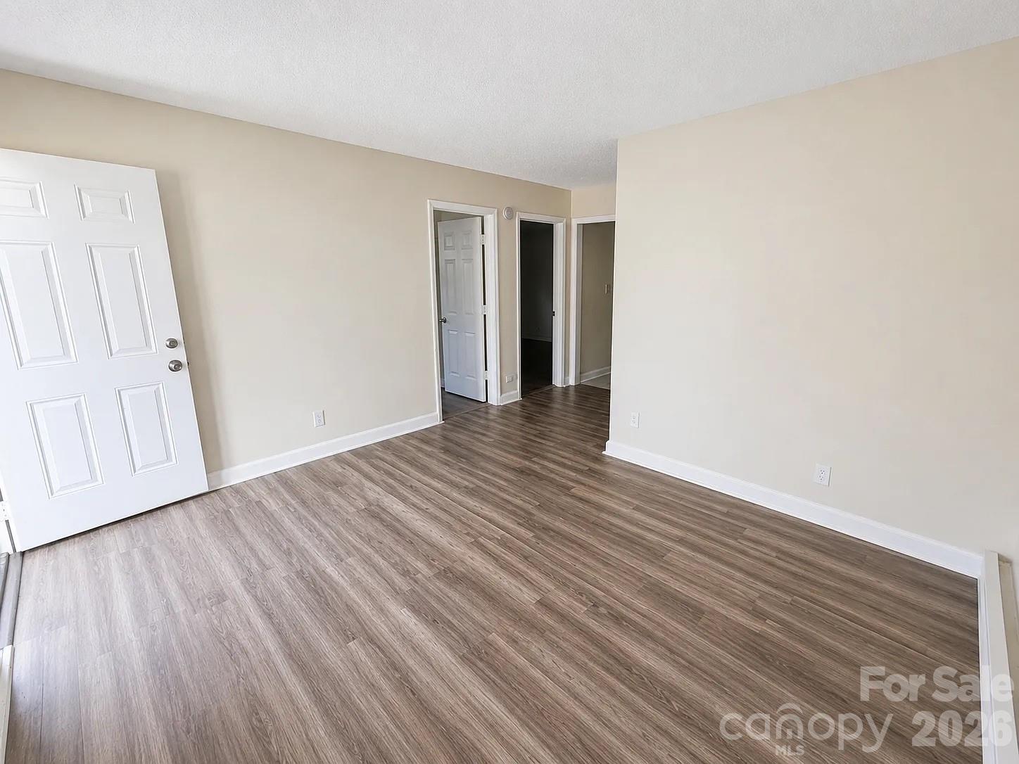 2416 Julia Avenue, Charlotte, photo 4 of 8