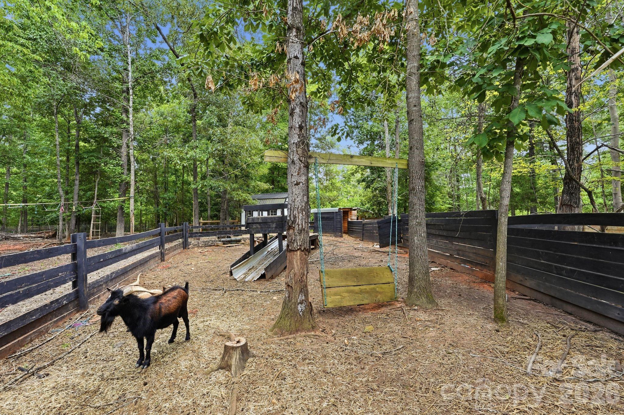 6632 Old Settlers Road, Waxhaw, photo 7 of 8