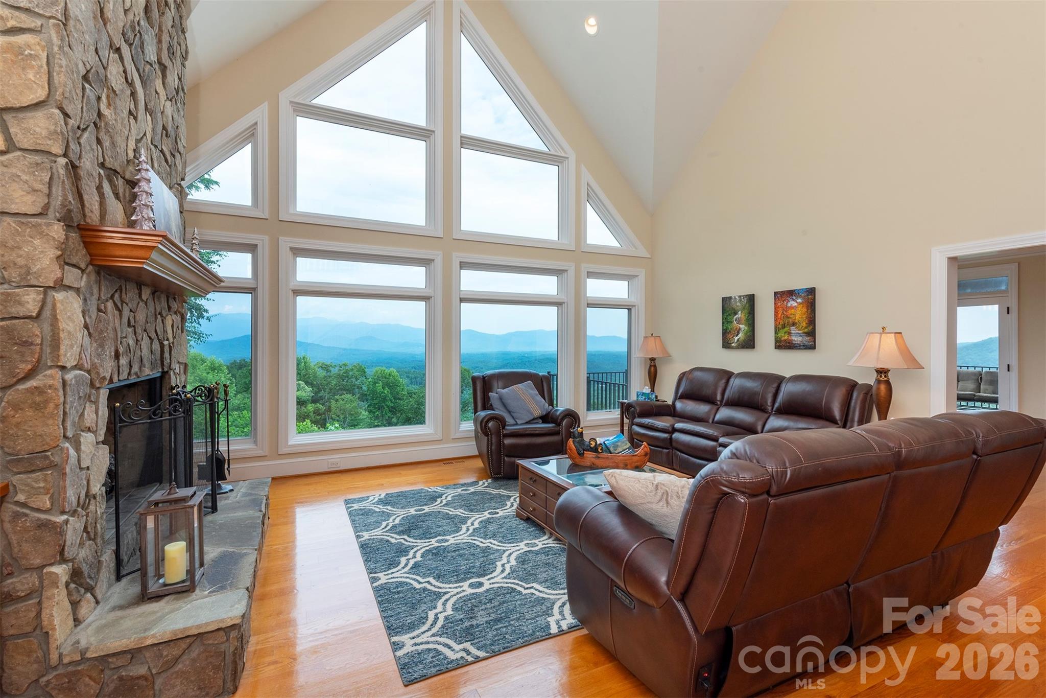 301 Oak Winds Drive, Old Fort, photo 4 of 8