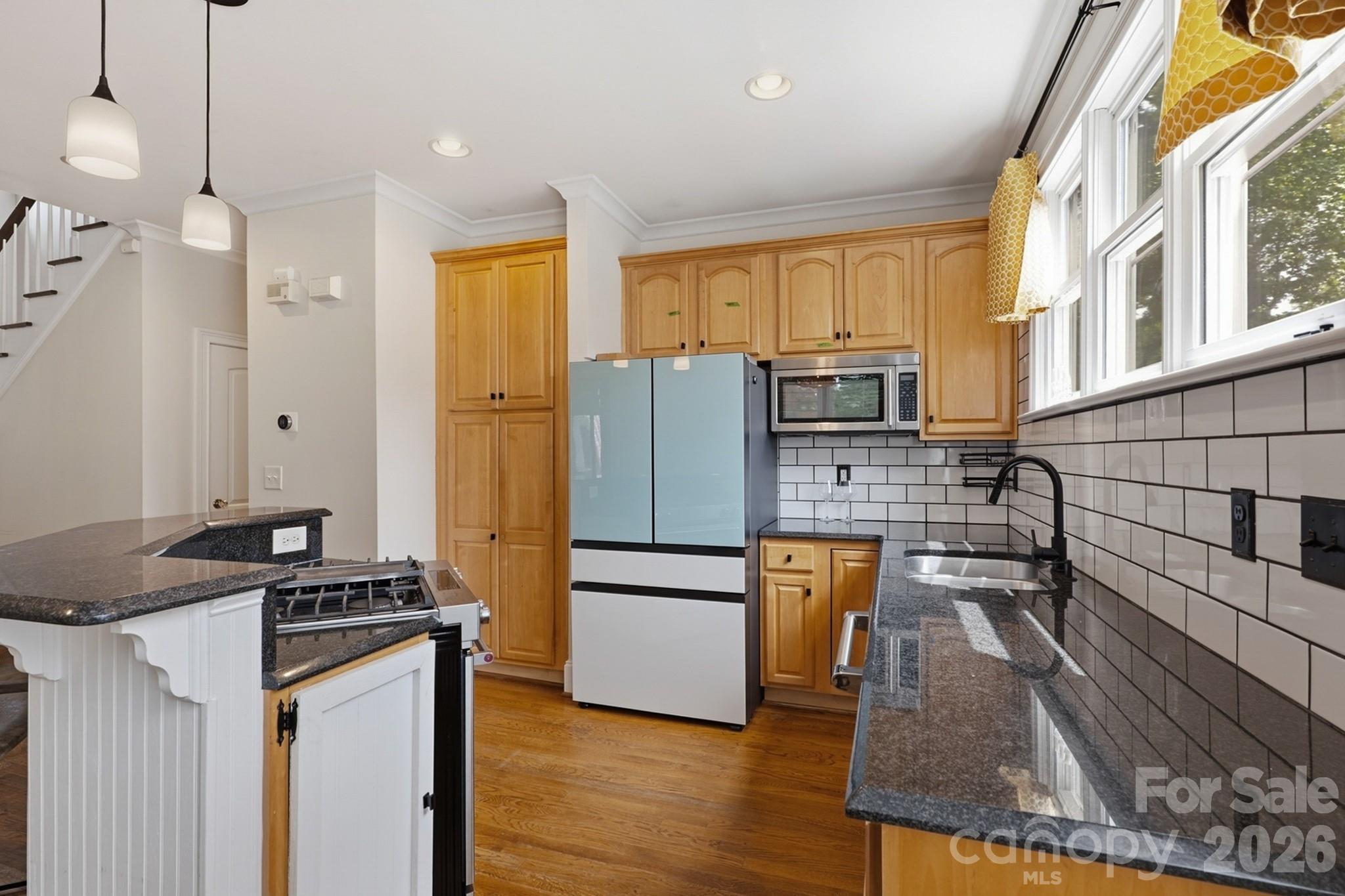 2013 Chesterfield Avenue, Charlotte, photo 6 of 8