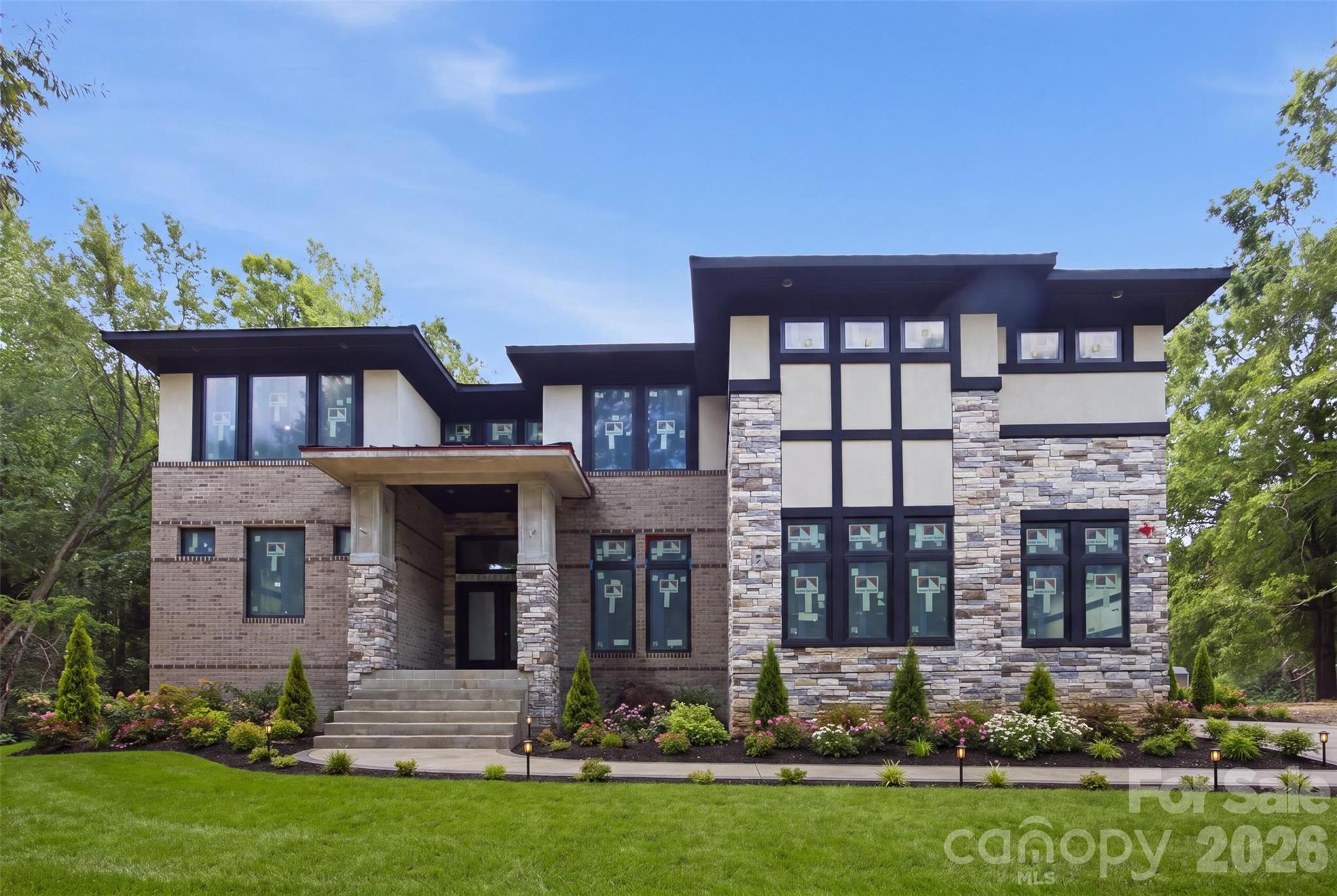 13117 Hamilton Place Drive, Charlotte, photo 1 of 8