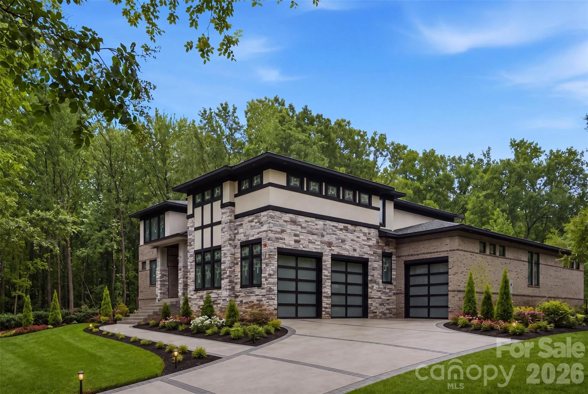 13117 Hamilton Place Drive, Charlotte, photo 2 of 8
