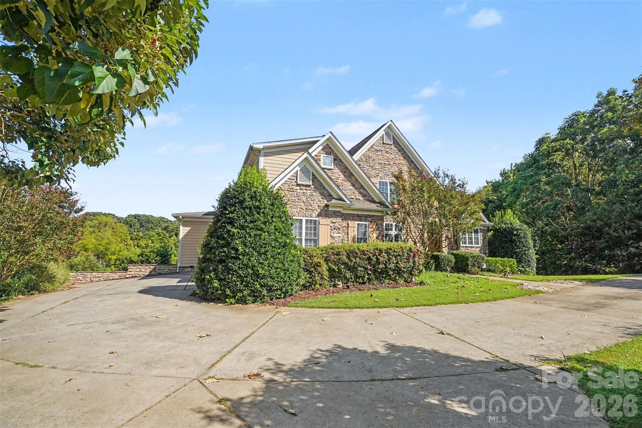 2300 Potter Road S, Waxhaw, photo 3 of 8