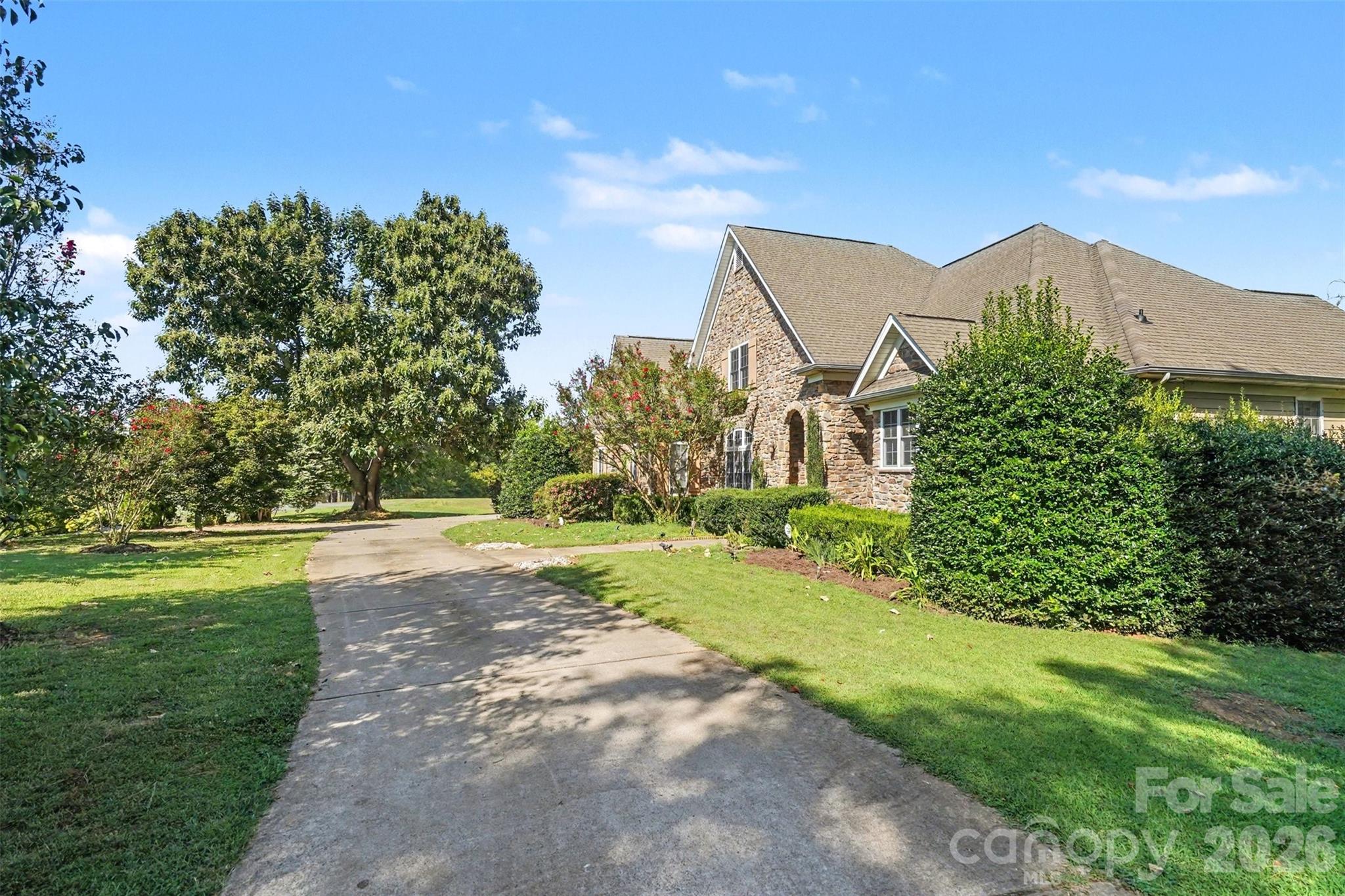 2300 Potter Road S, Waxhaw, photo 2 of 8