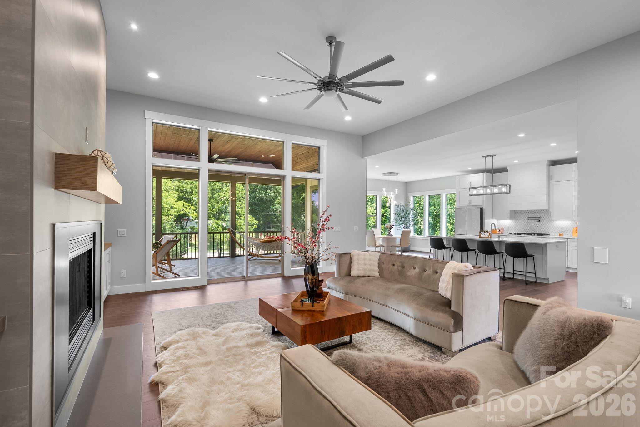 549 Daniel Circle Drive, Mills River, photo 8 of 8