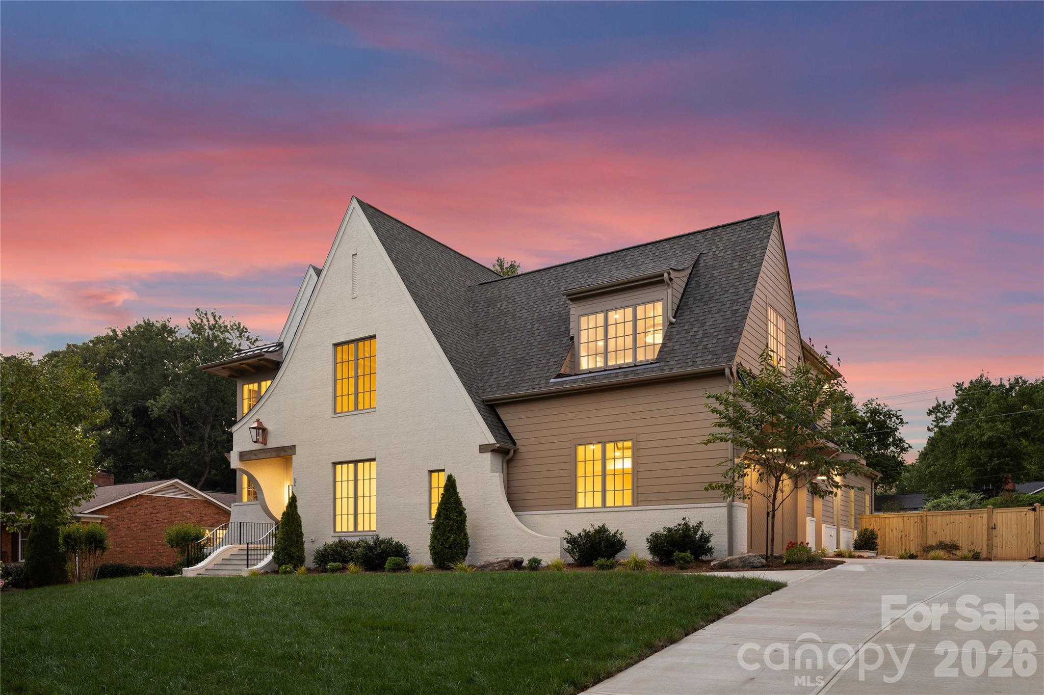 236 Wingrave Drive, Charlotte, photo 4 of 8