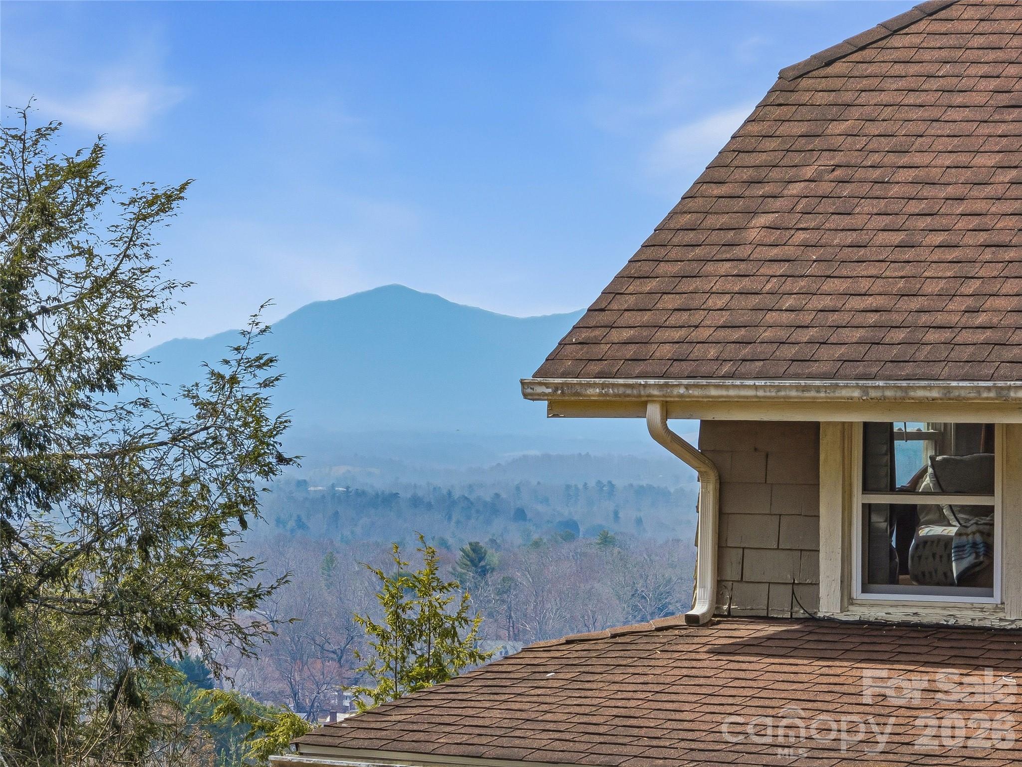 3 Perrion Avenue, Weaverville, photo 7 of 8