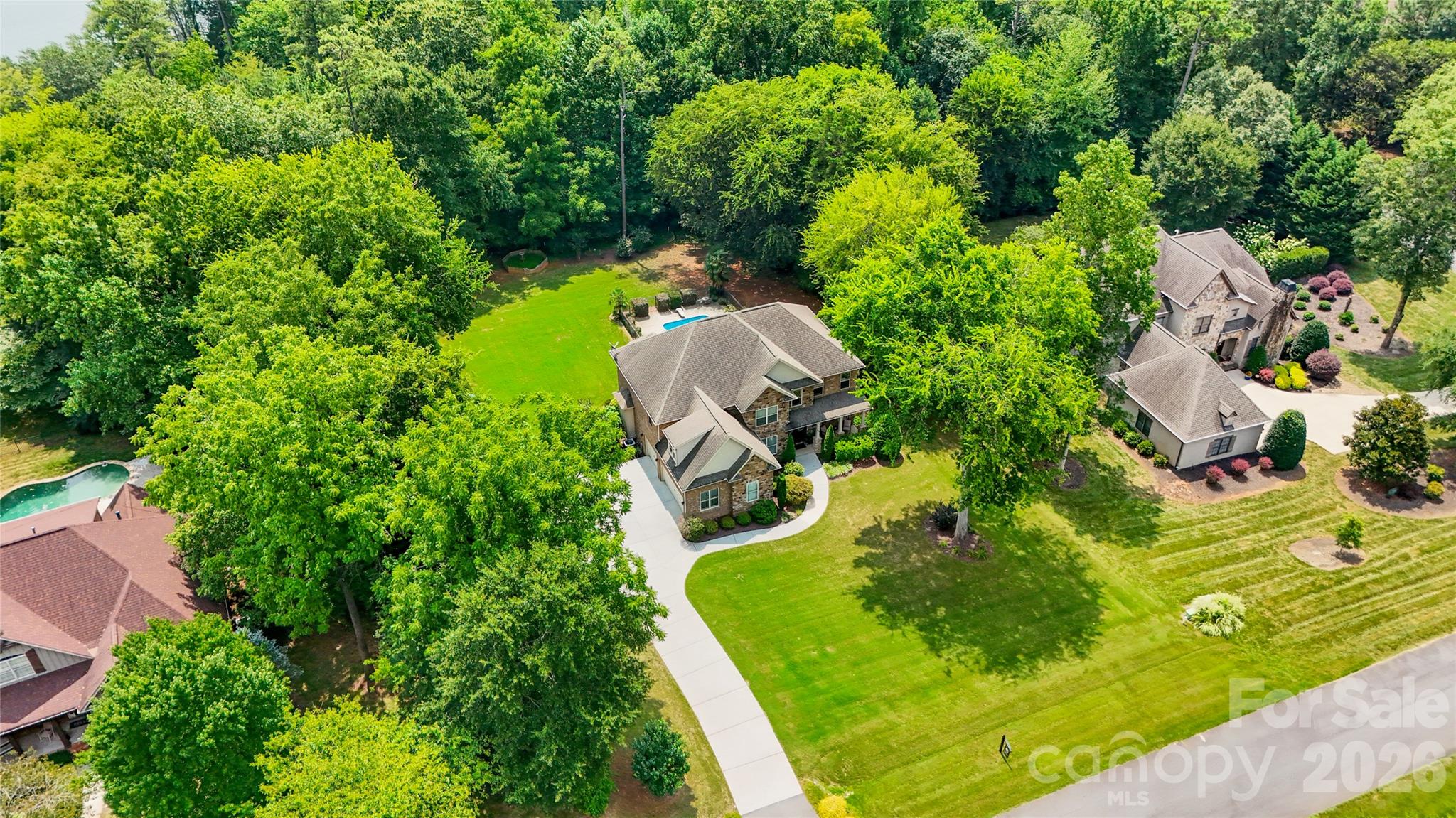 314 Stone Cliff Lane, Lake Wylie, photo 1 of 8