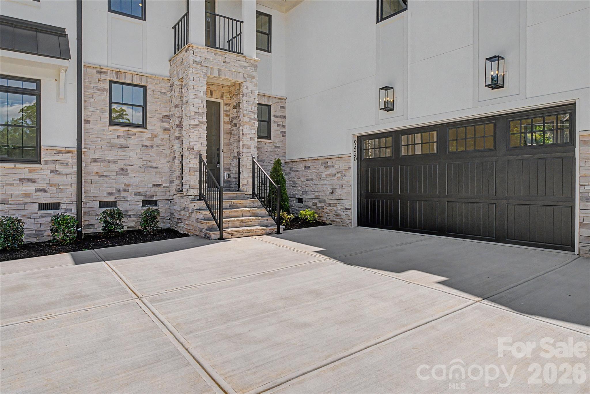 9420 Greyson Ridge Drive, Charlotte, photo 2 of 8