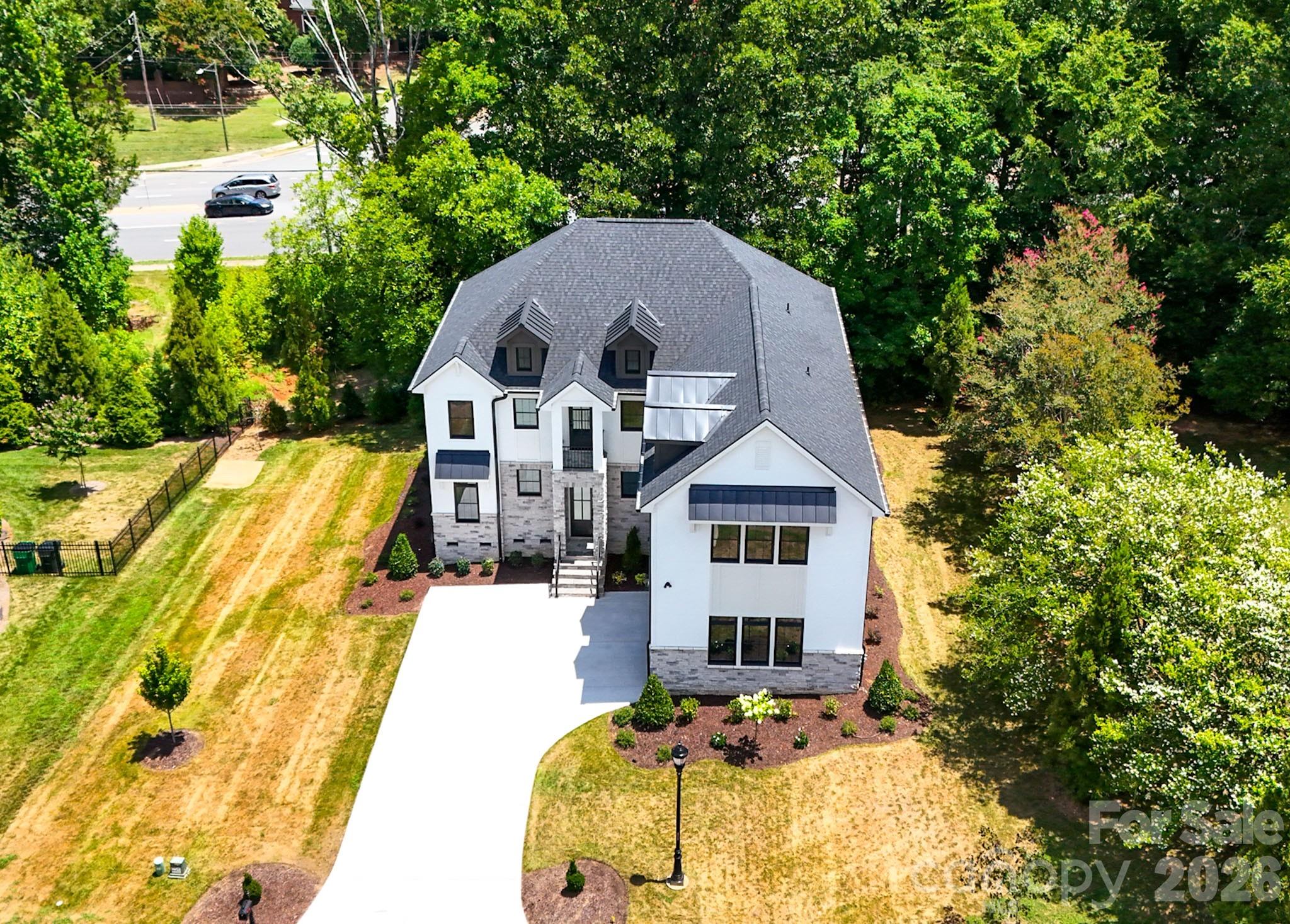 9420 Greyson Ridge Drive, Charlotte, photo 3 of 8