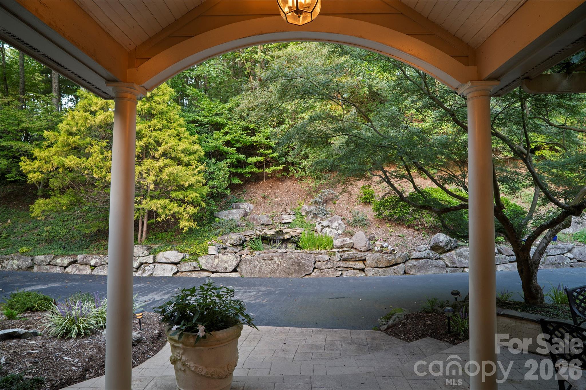 4 Citadel Lane, Hendersonville, photo 8 of 8