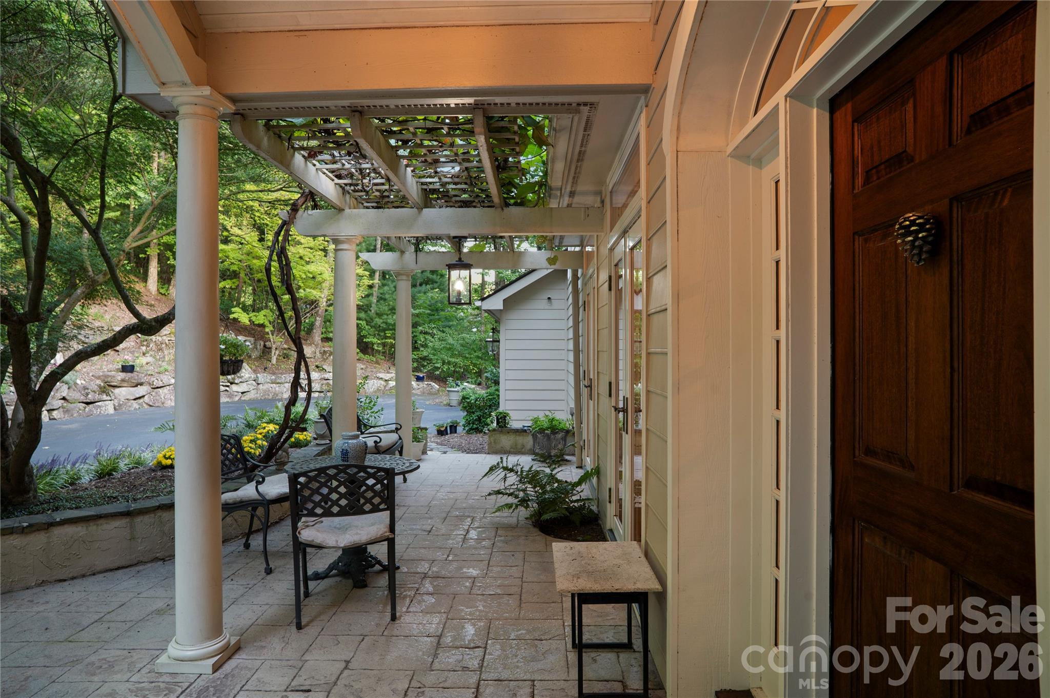 4 Citadel Lane, Hendersonville, photo 6 of 8