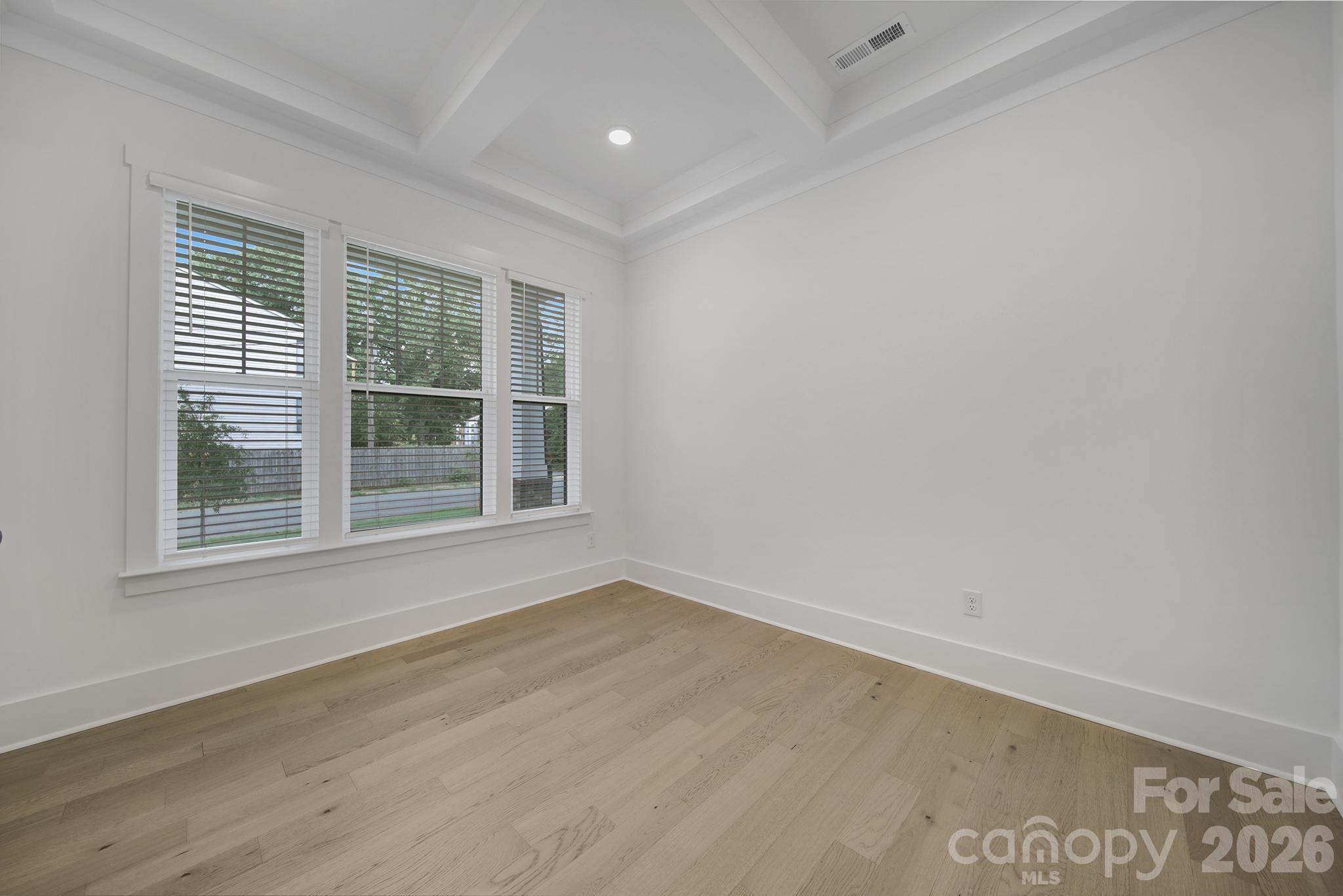 1016 Rockway Drive, Charlotte, photo 5 of 8