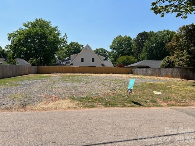 814 Bertonley Avenue, Charlotte, photo 4 of 8