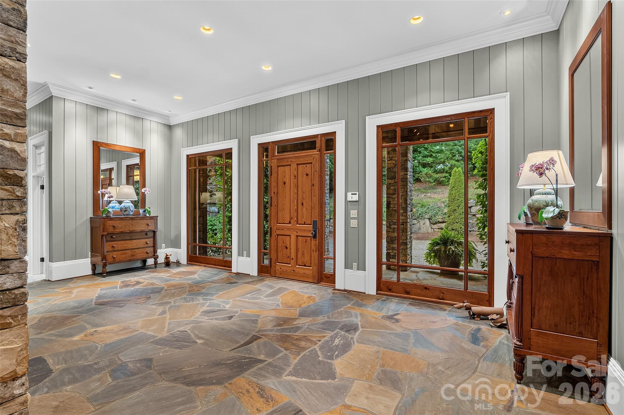 113 Birchbend None, Cleveland, photo 7 of 8
