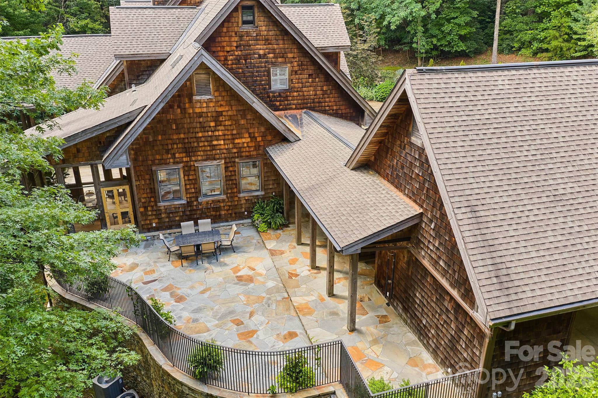 113 Birchbend None, Cleveland, photo 4 of 8