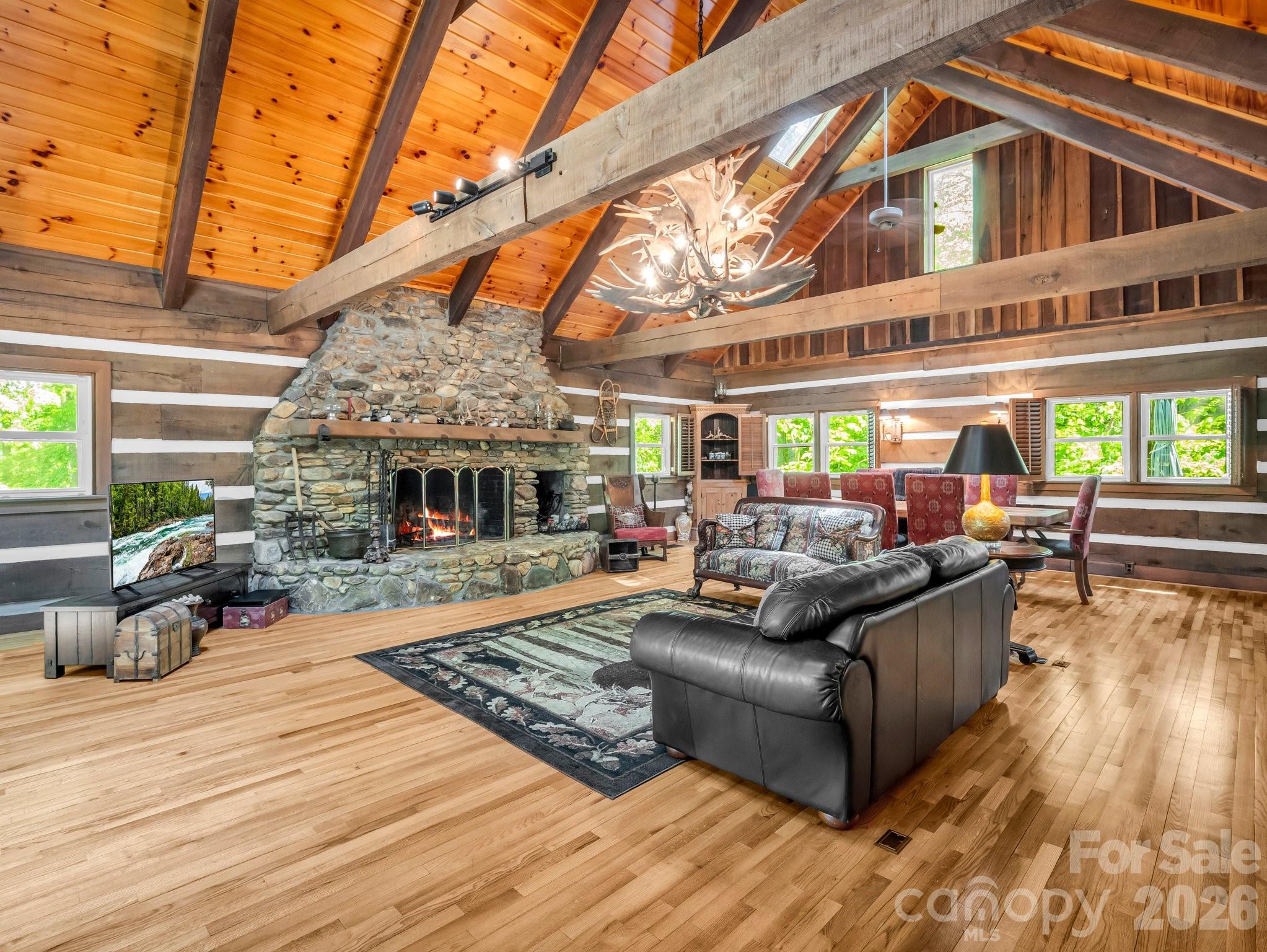 980 Mountain Forest Drive, Union Mills, photo 5 of 8