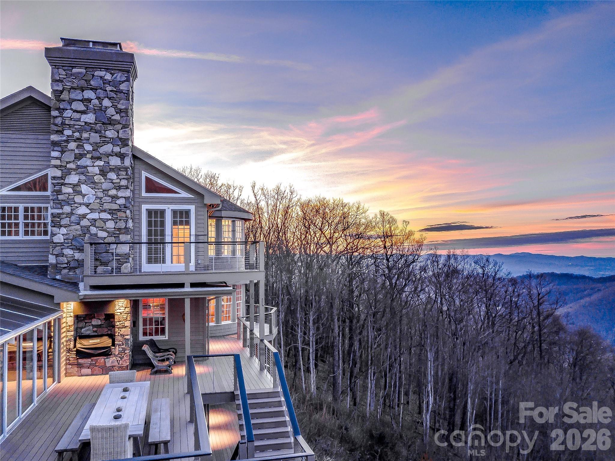 35 Peach Knob Drive, Asheville, photo 2 of 8