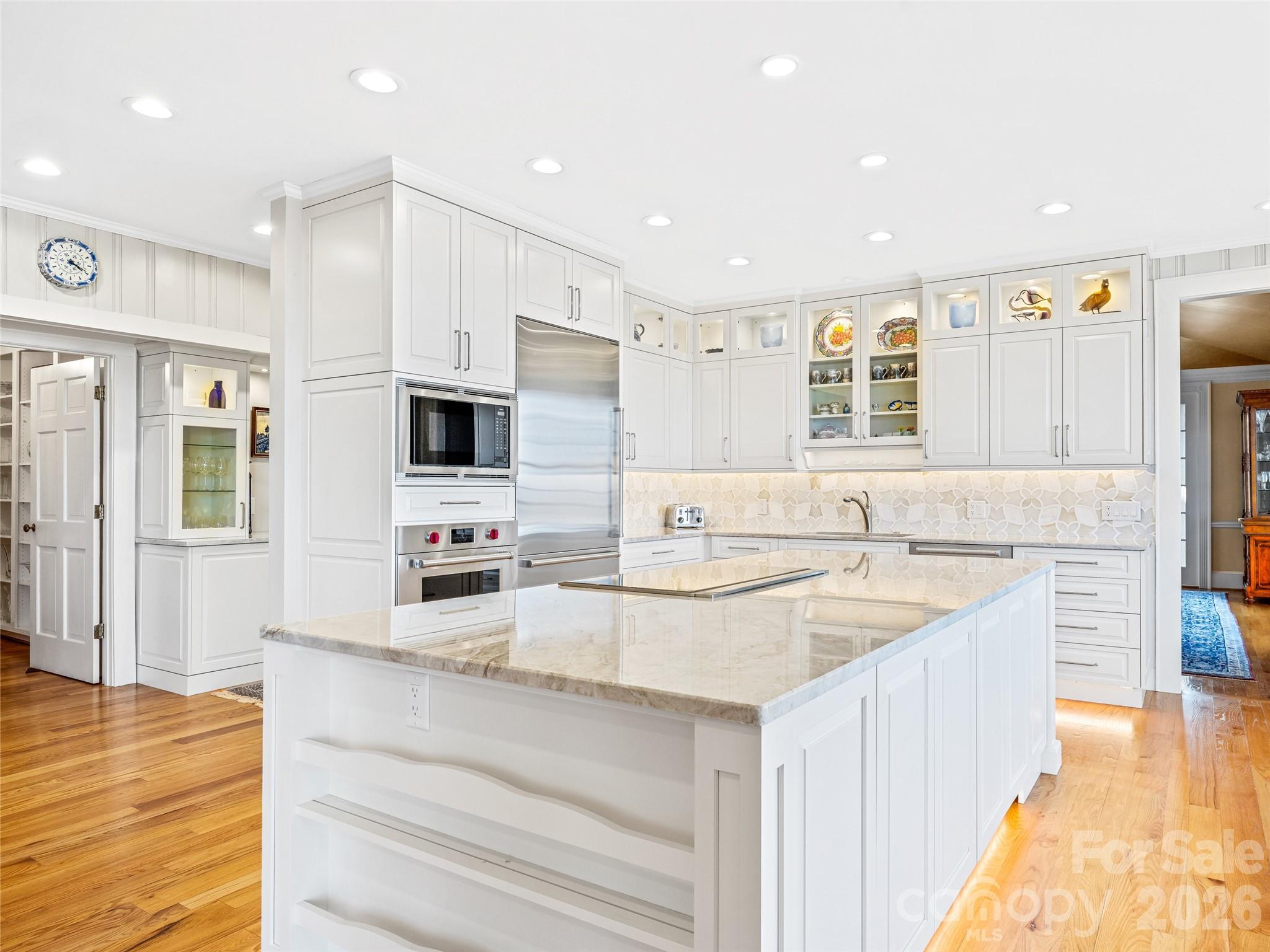 35 Peach Knob Drive, Asheville, photo 6 of 8