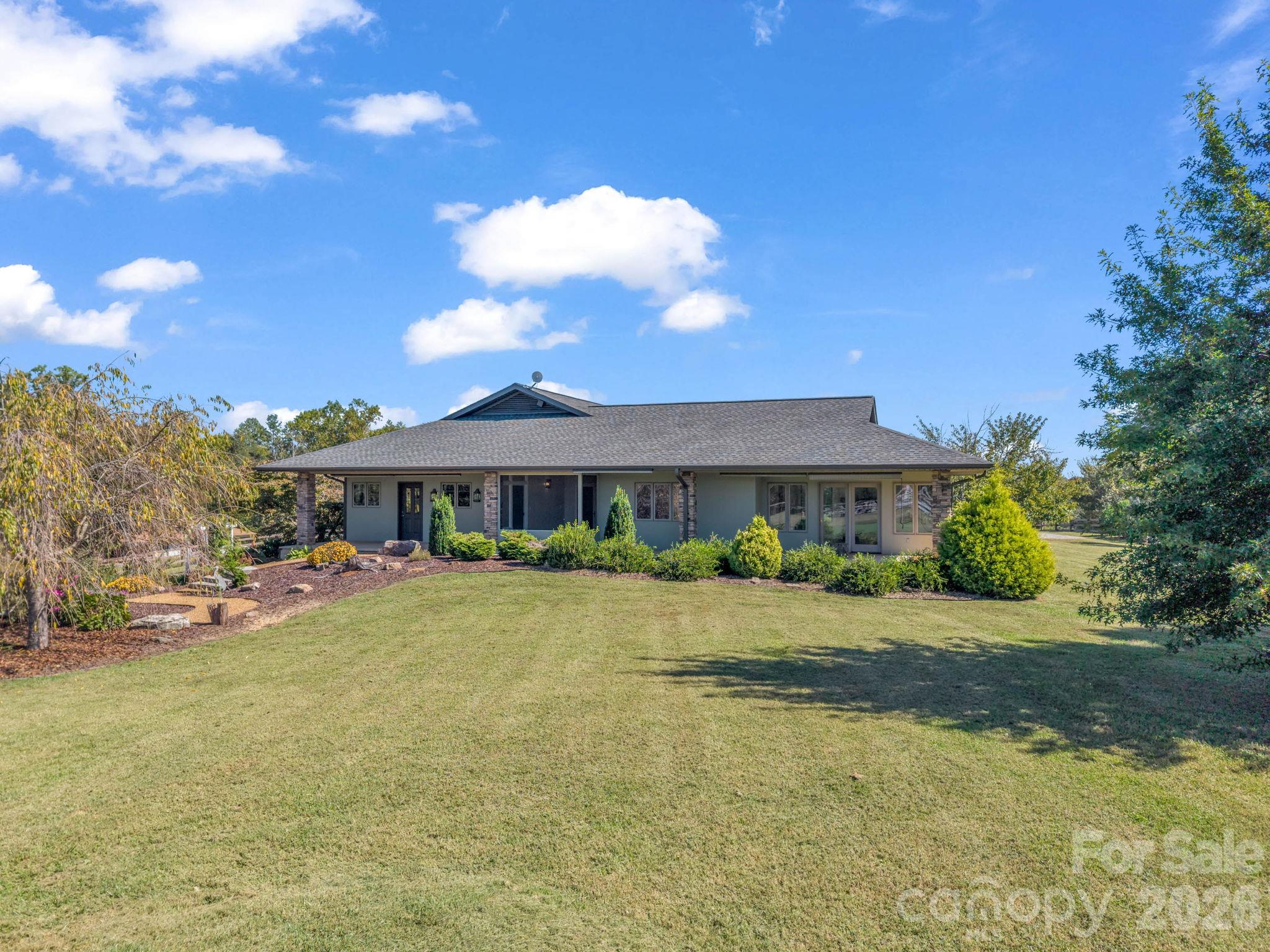401 Over Hill Drive, Tryon, photo 1 of 8