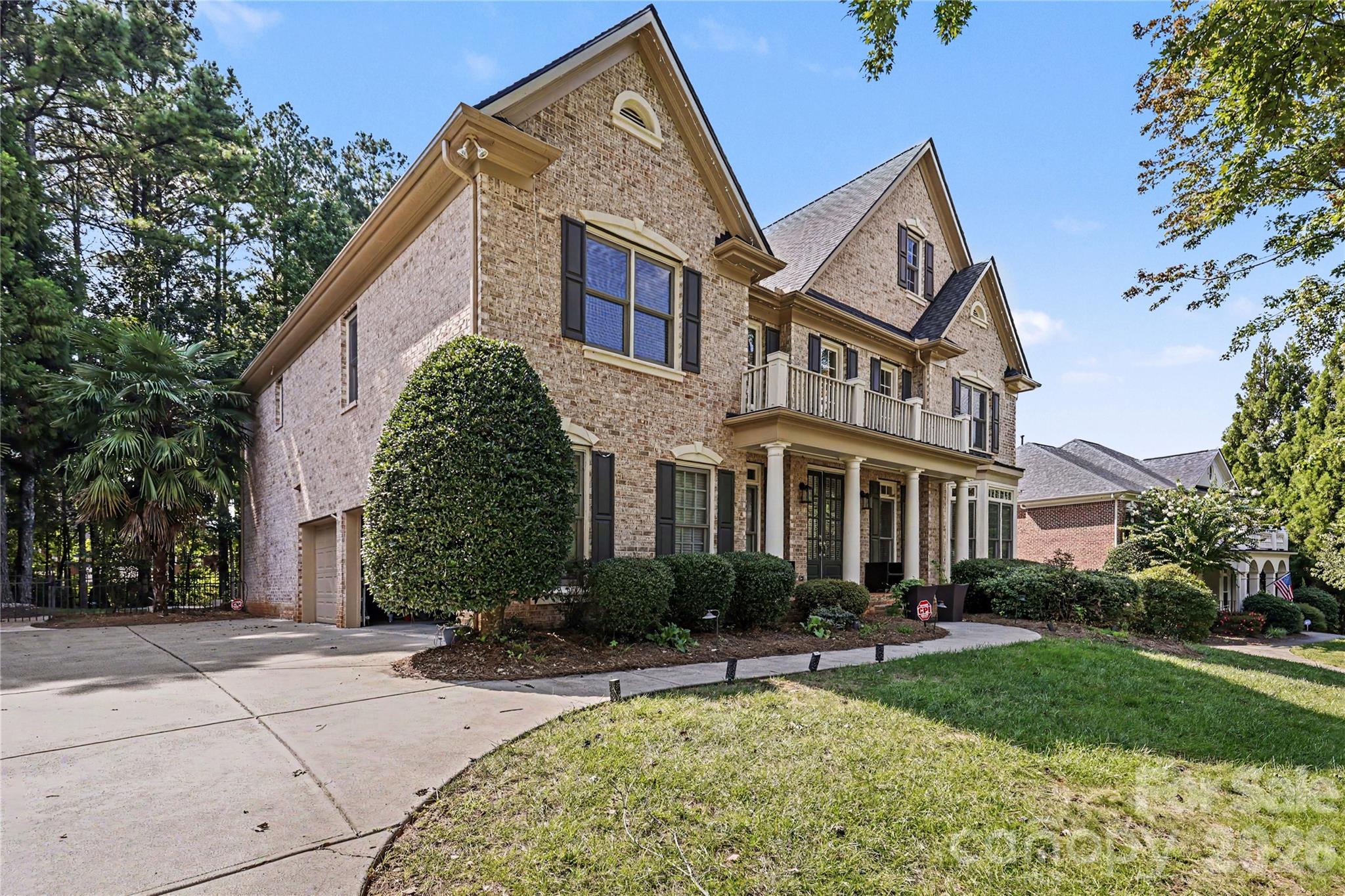 17018 Harcombe Drive, Charlotte, photo 2 of 8