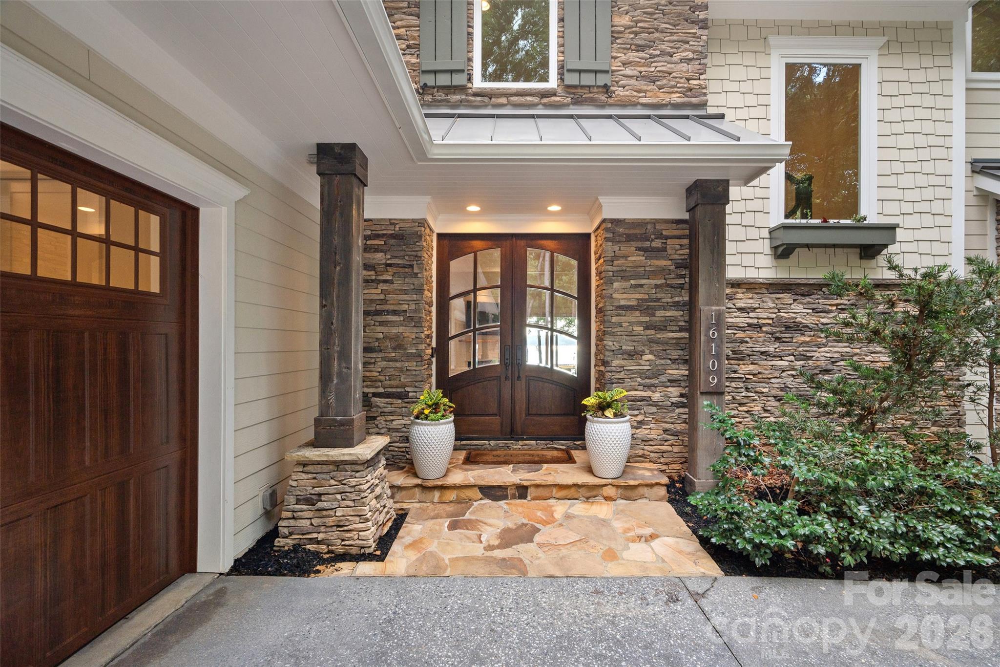 16109 N Point Road, Huntersville, photo 5 of 8
