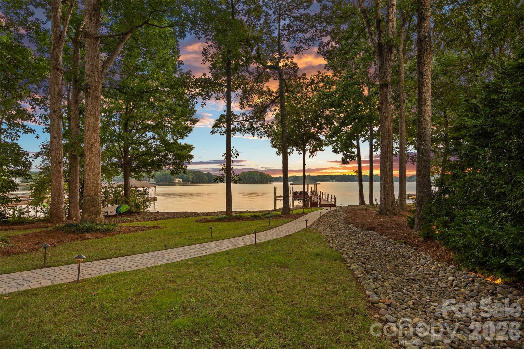 16109 N Point Road, Huntersville, photo 2 of 8