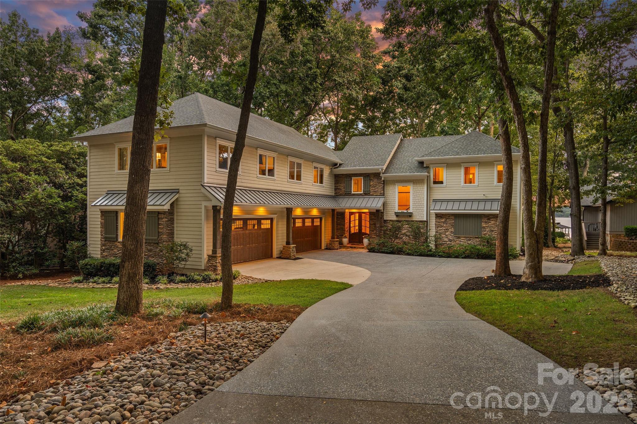 16109 N Point Road, Huntersville, photo 4 of 8