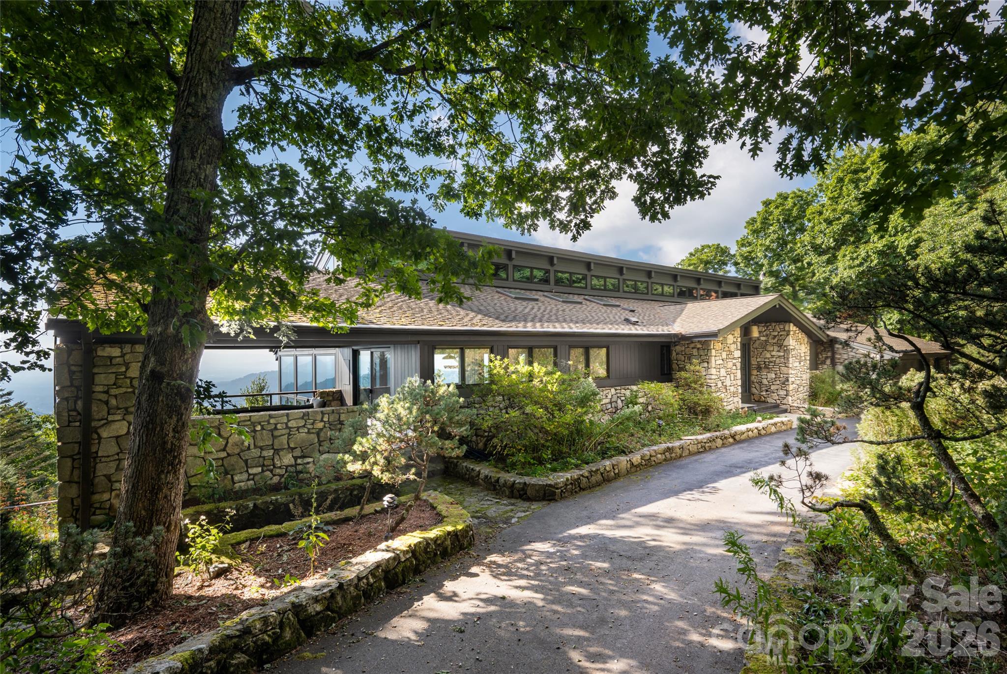 28 Peach Knob Drive, Asheville, photo 7 of 8