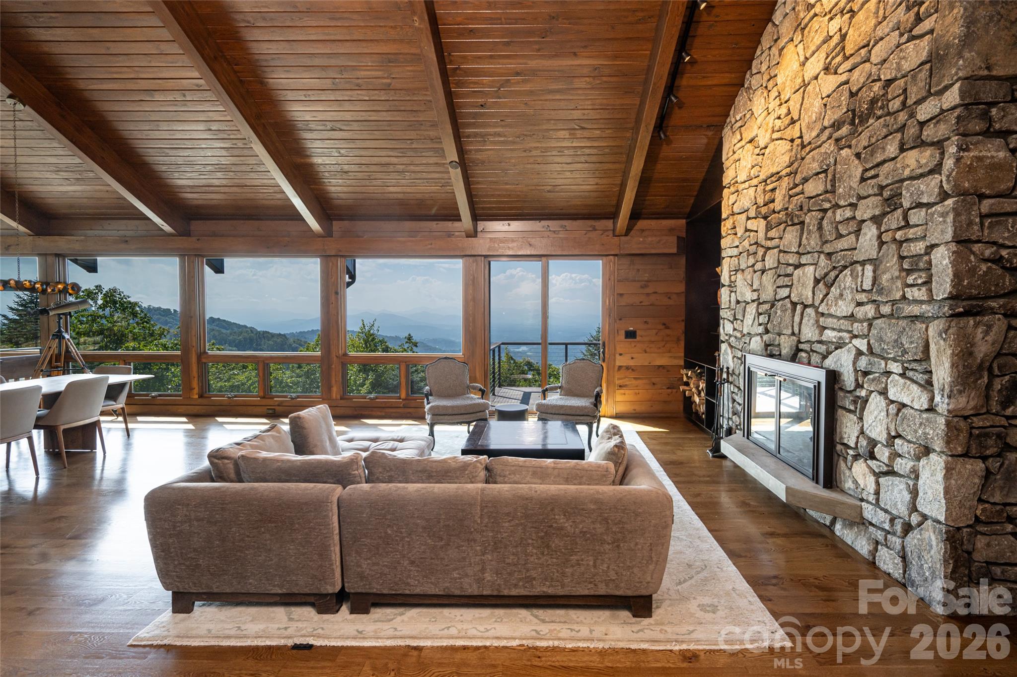 28 Peach Knob Drive, Asheville, photo 4 of 8