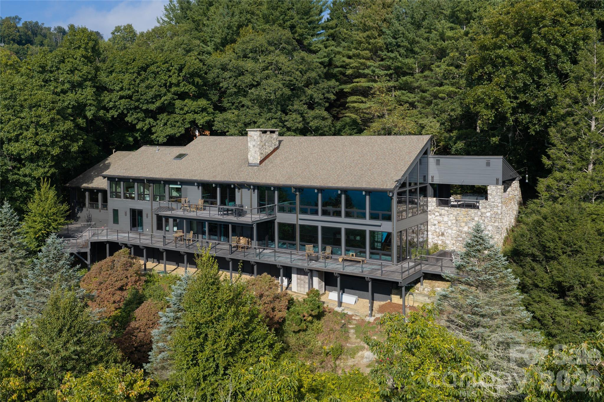 28 Peach Knob Drive, Asheville, photo 2 of 8