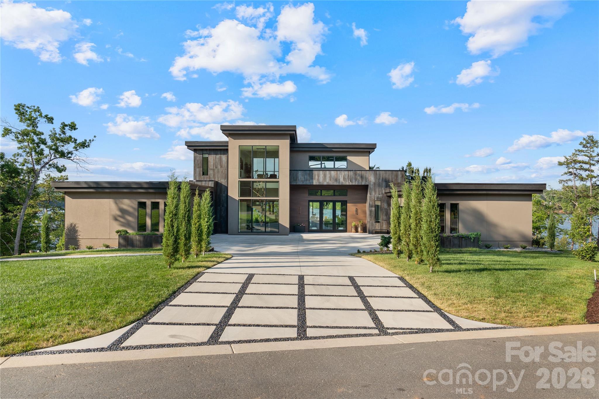 127 Brightwood Court, Norwood, photo 2 of 8