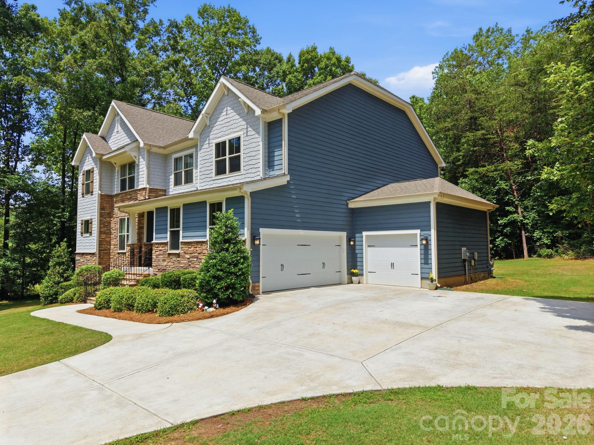125 Sweet Grass Lane, Mooresville, photo 3 of 8