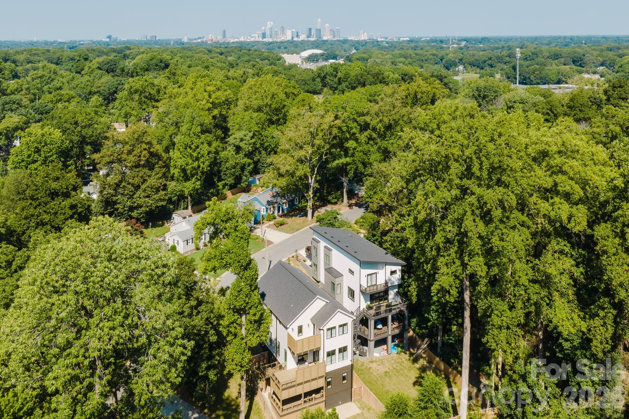 4325 Raney Way, Charlotte, photo 2 of 8