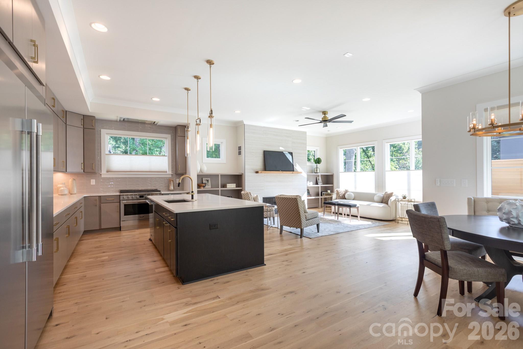 4325 Raney Way, Charlotte, photo 7 of 8