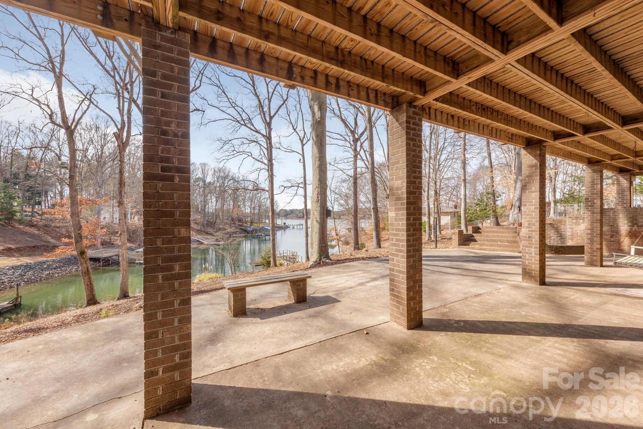 151 Bridlewood Drive, Mooresville, photo 6 of 8