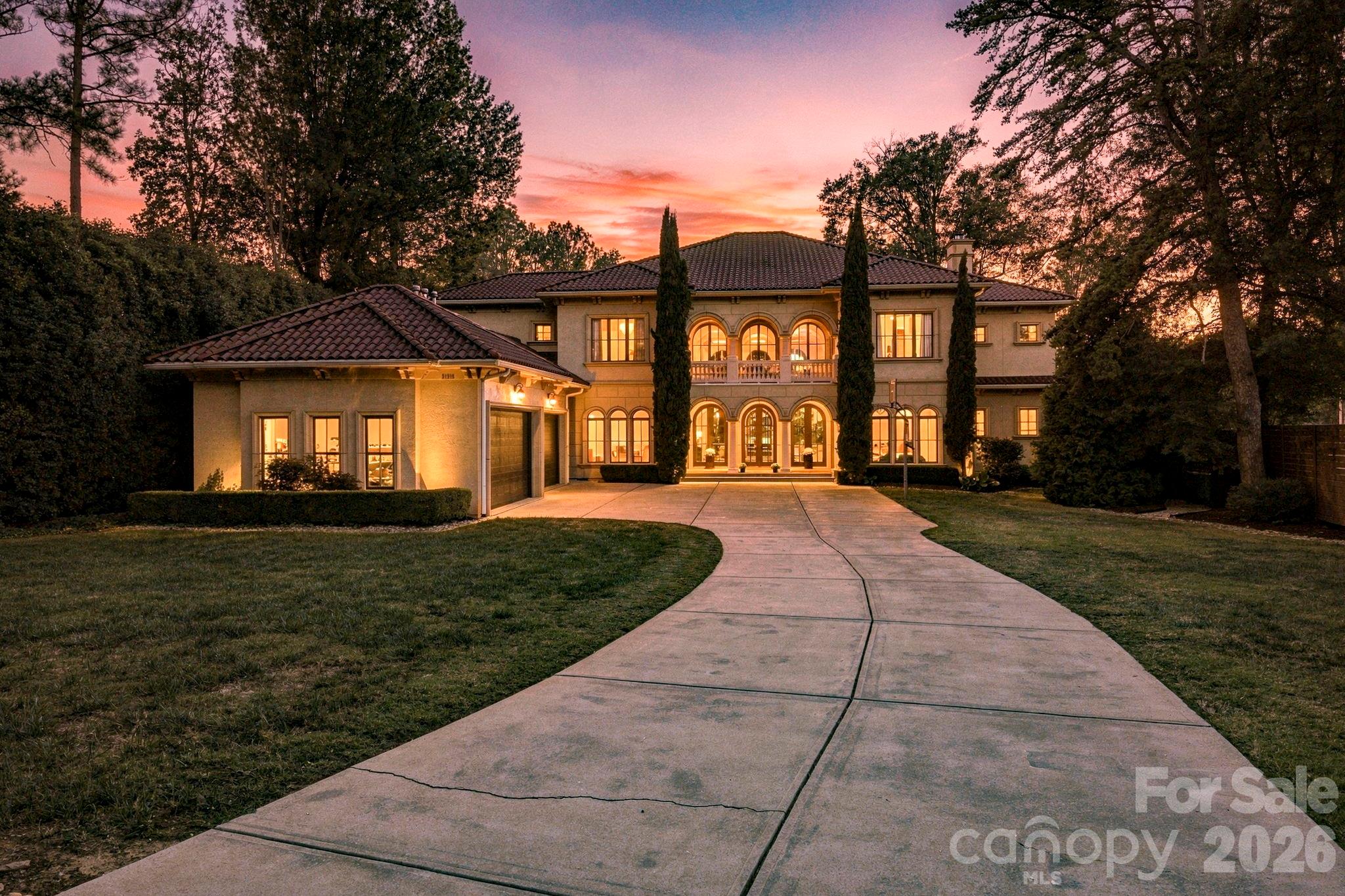 21215 Senlac Lane, Cornelius, photo 2 of 8