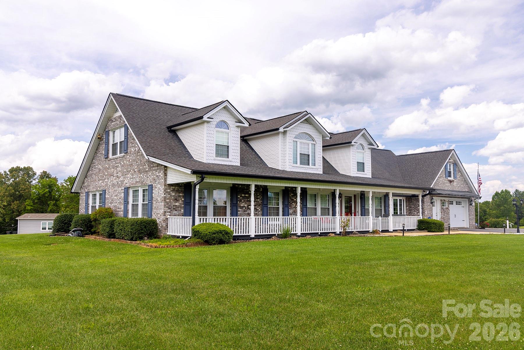 727 Jenkins Valley Road, Alexander, photo 2 of 8